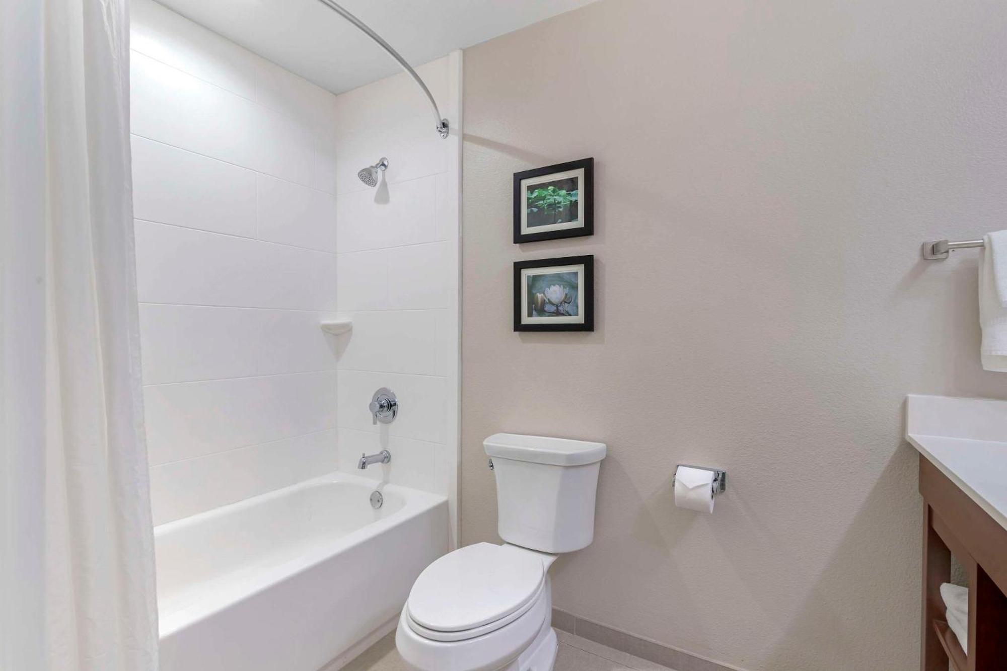 Comfort Inn & Suites Brunswick Εξωτερικό φωτογραφία